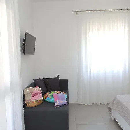Luna Apartment *