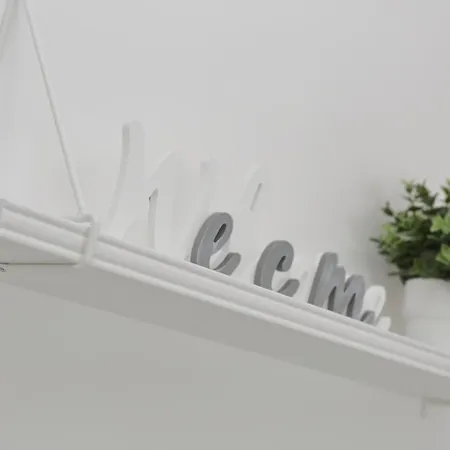 Luna Apartment Lascari